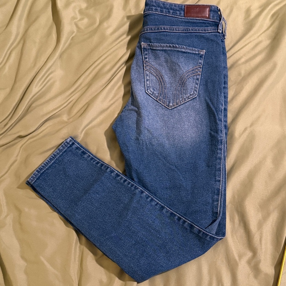 Hollister Women's Dark Blue Skinny Jeans